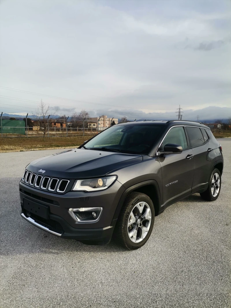 Jeep Compass 4x4 Avtomat, снимка 1 - Автомобили и джипове - 48610437