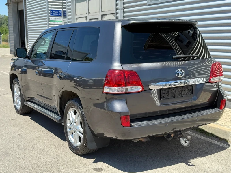 Toyota Land cruiser J200+ V8+ D-4D+ LUXURY+ Kay Less Go+ Камера+ Печка, снимка 3 - Автомобили и джипове - 50885208