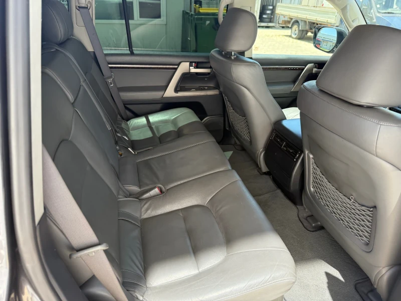 Toyota Land cruiser J200+ V8+ D-4D+ LUXURY+ Kay Less Go+ Камера+ Печка, снимка 11 - Автомобили и джипове - 50885208