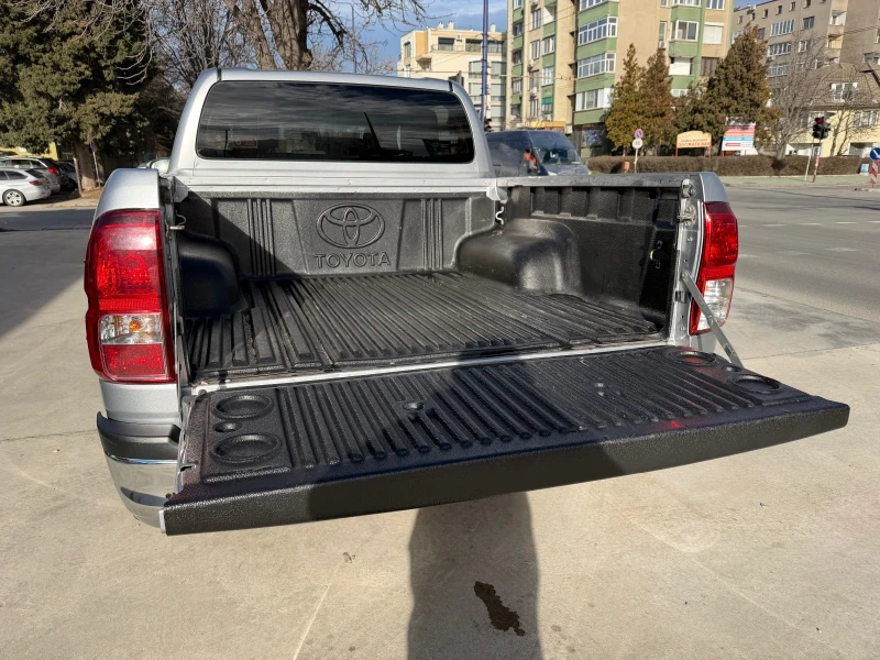 Toyota Hilux, снимка 5 - Автомобили и джипове - 53044476