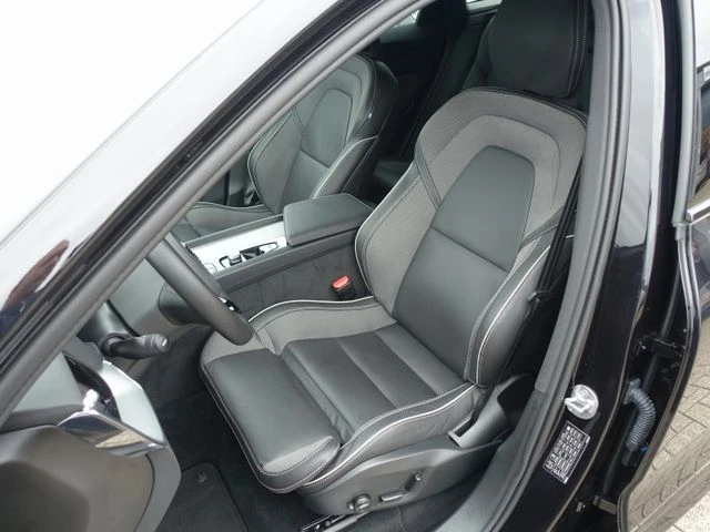 Volvo XC60 Black Edition Plus B5 AWD FourC | Mobile.bg   6