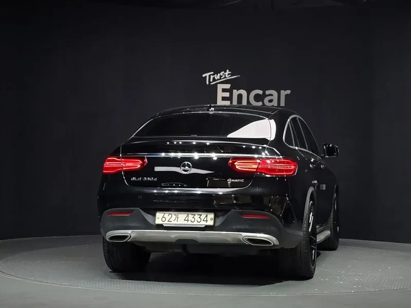 Mercedes-Benz GLE 350 D 4Matic Coupe - САМО 30% АВАНС, снимка 4 - Автомобили и джипове - 55485762