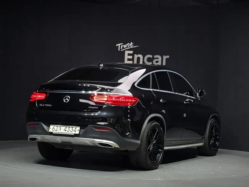 Mercedes-Benz GLE 350 D 4Matic Coupe - САМО 30% АВАНС, снимка 2 - Автомобили и джипове - 55485762