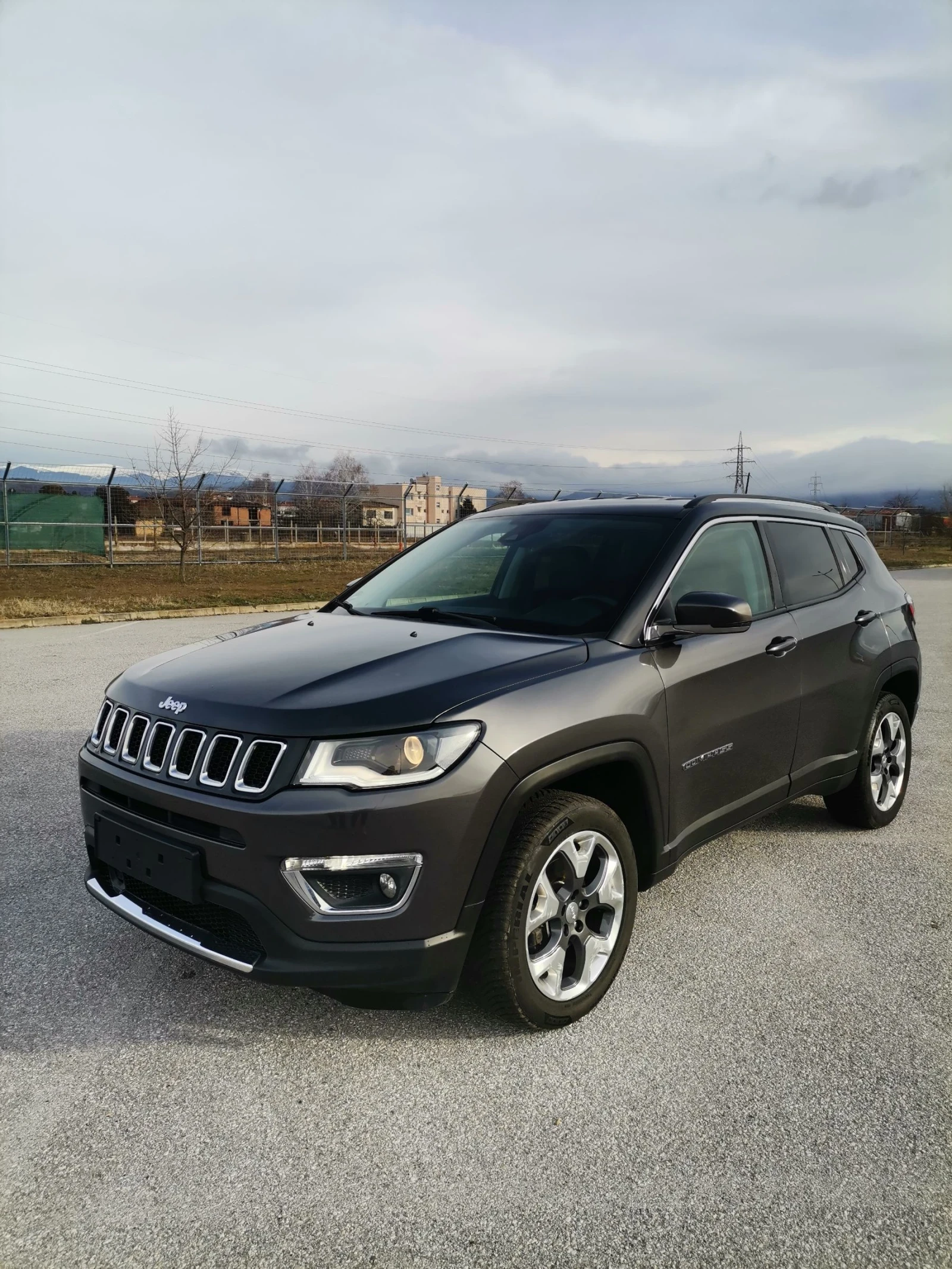 Jeep Compass 4x4 Avtomat - изображение 2