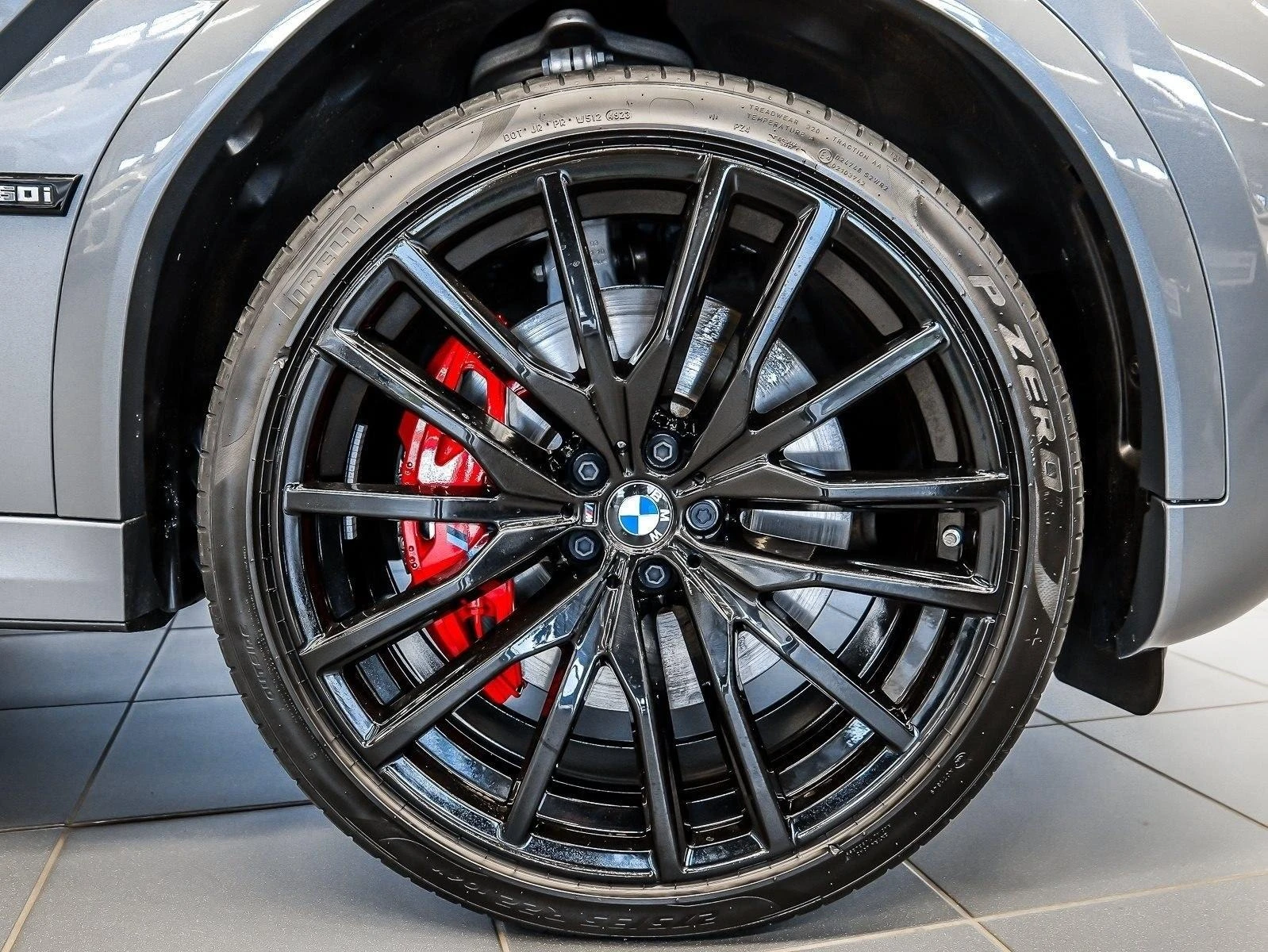 BMW X6 M60i/xDrive/FACELIFT/EXCLUSIV/HEAD UP/PANO/H&K/360 - изображение 7