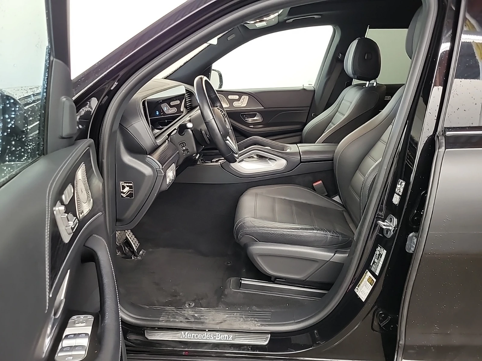 Mercedes-Benz GLS580 4MATIC * CARFAX * АвтоКредит * Цена до България*  - изображение 8
