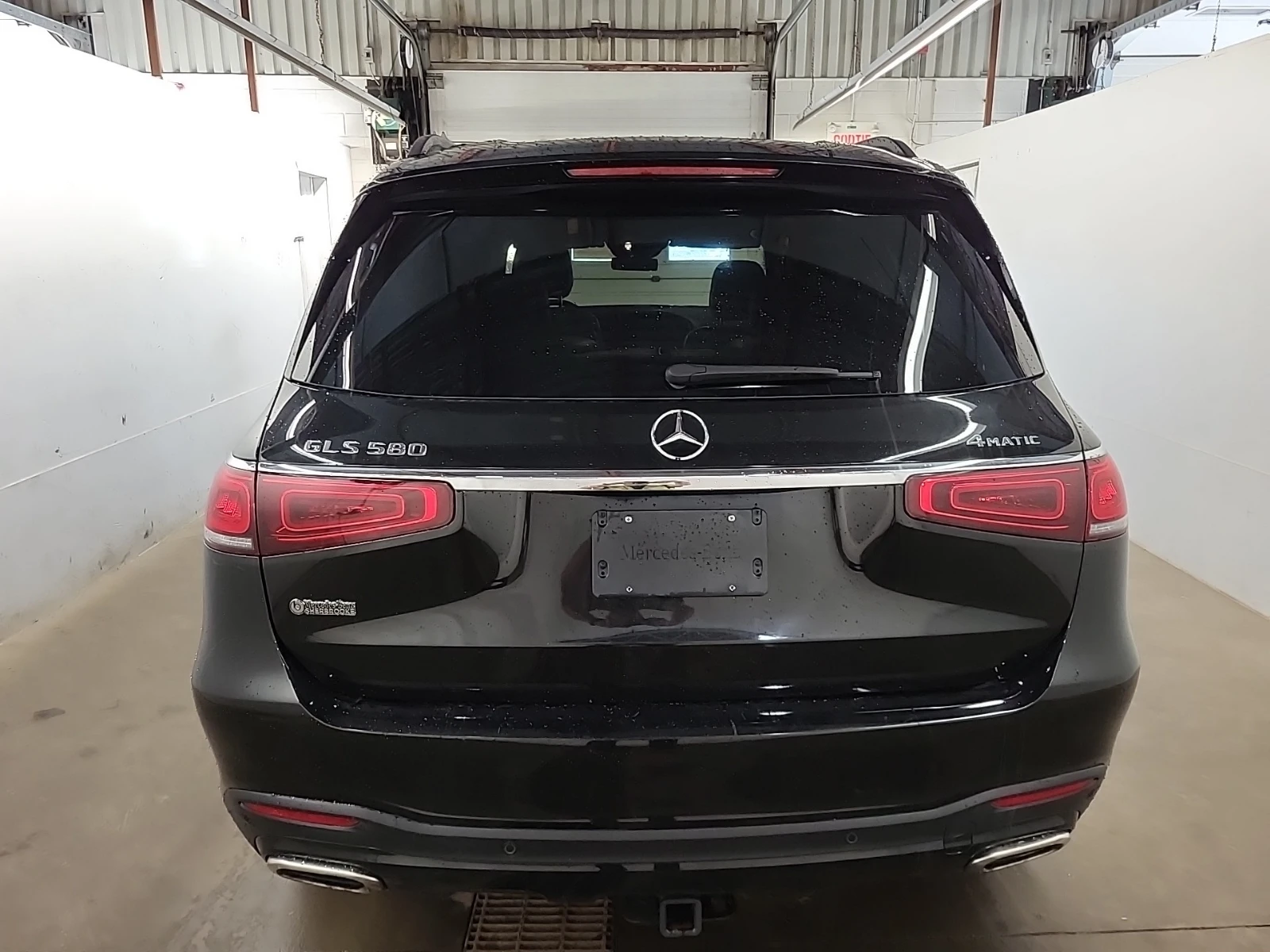 Mercedes-Benz GLS580 4MATIC * CARFAX * АвтоКредит * Цена до България*  - изображение 5