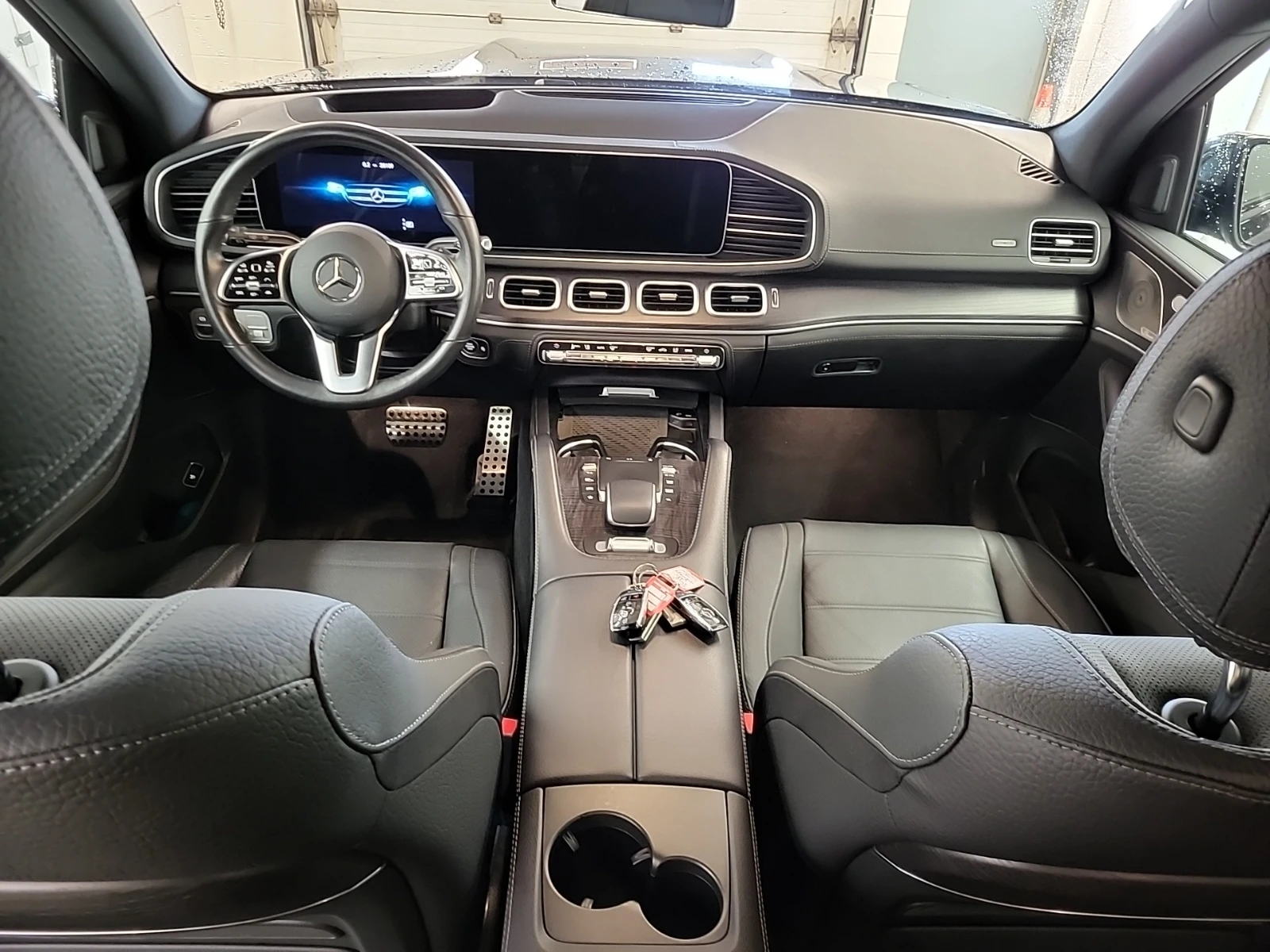 Mercedes-Benz GLS580 4MATIC * CARFAX * АвтоКредит * Цена до България*  - изображение 9