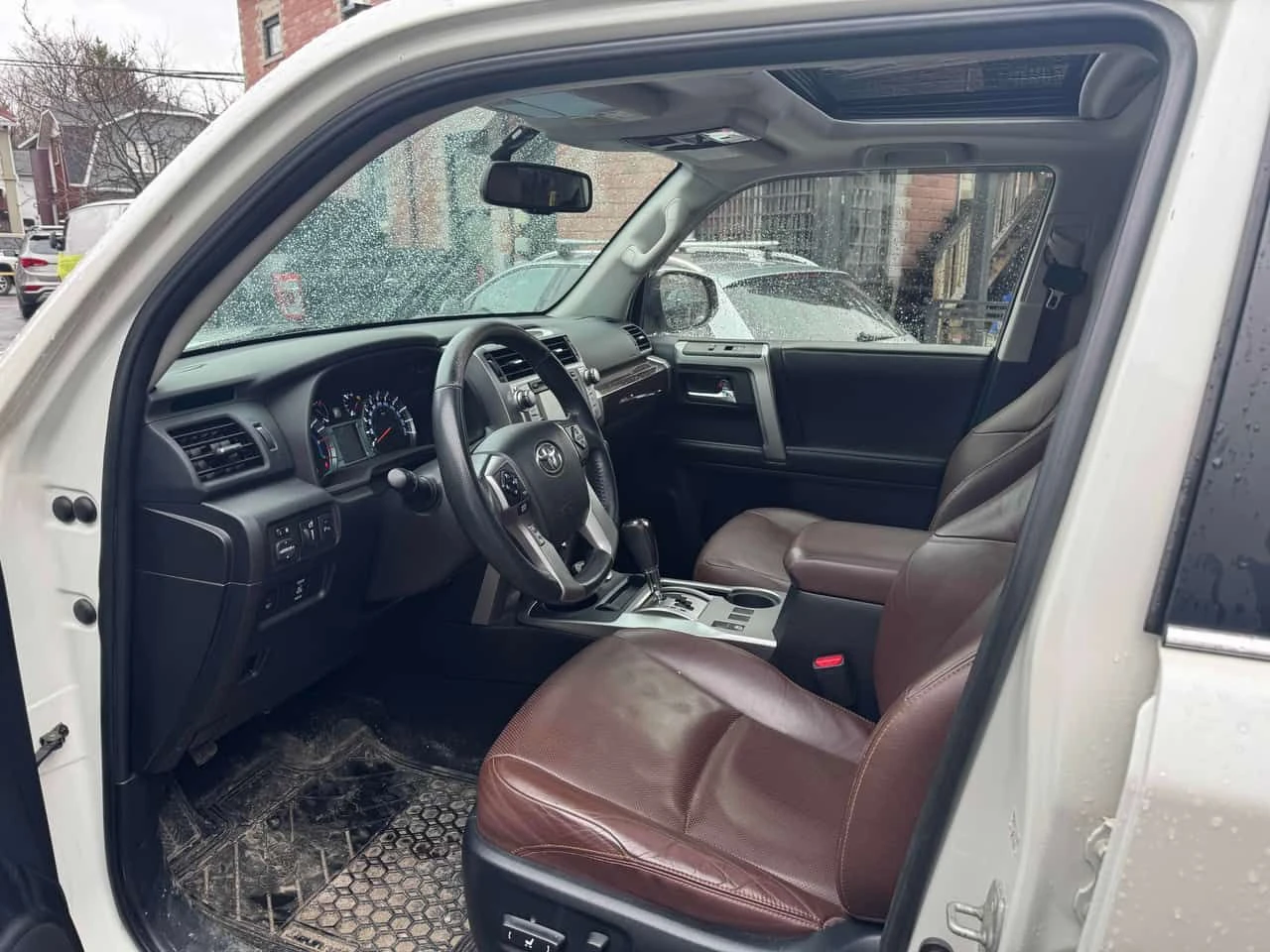 Toyota 4runner * SR5 * ПОДГРЕВ* PANO* KEYLESS* , снимка 5 - Автомобили и джипове - 54162610