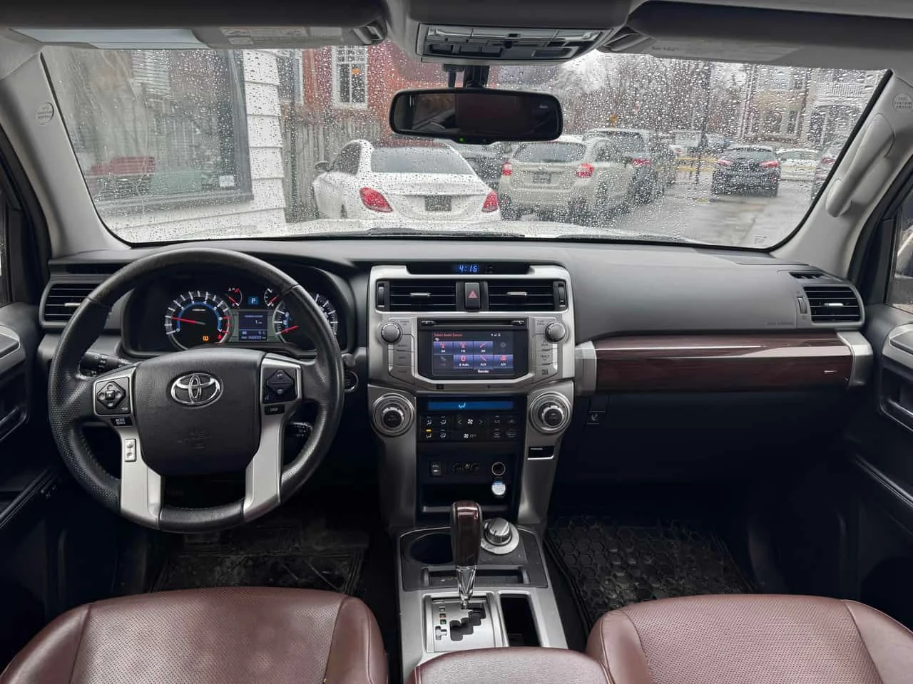Toyota 4runner * SR5 * ПОДГРЕВ* PANO* KEYLESS* , снимка 9 - Автомобили и джипове - 54162610