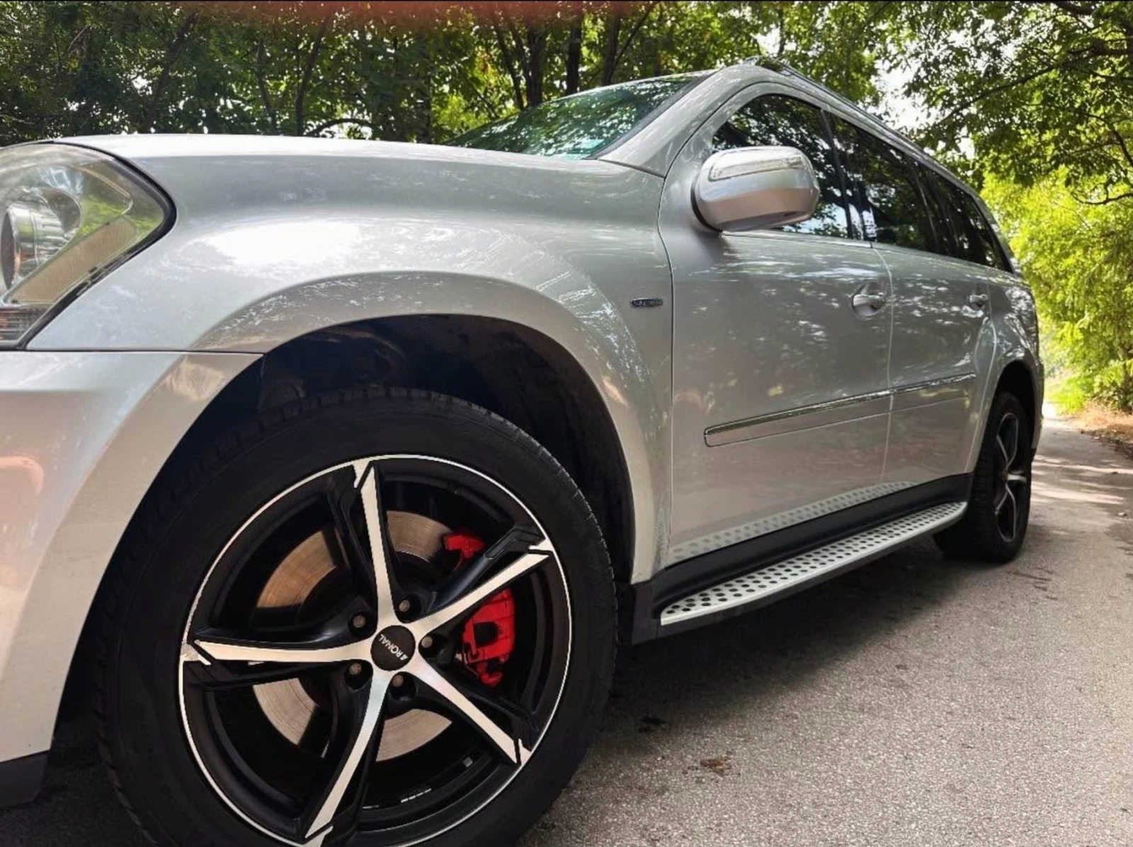 Mercedes-Benz GL 350, снимка 8 - Автомобили и джипове - 54188595