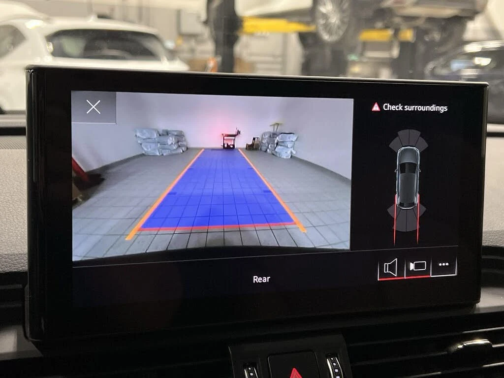Audi Q5 PROGRESSIV* DISTRONIC* AMBIENT* ОБДУХВАНЕ* ПАНОРАМ, снимка 13 - Автомобили и джипове - 54439826