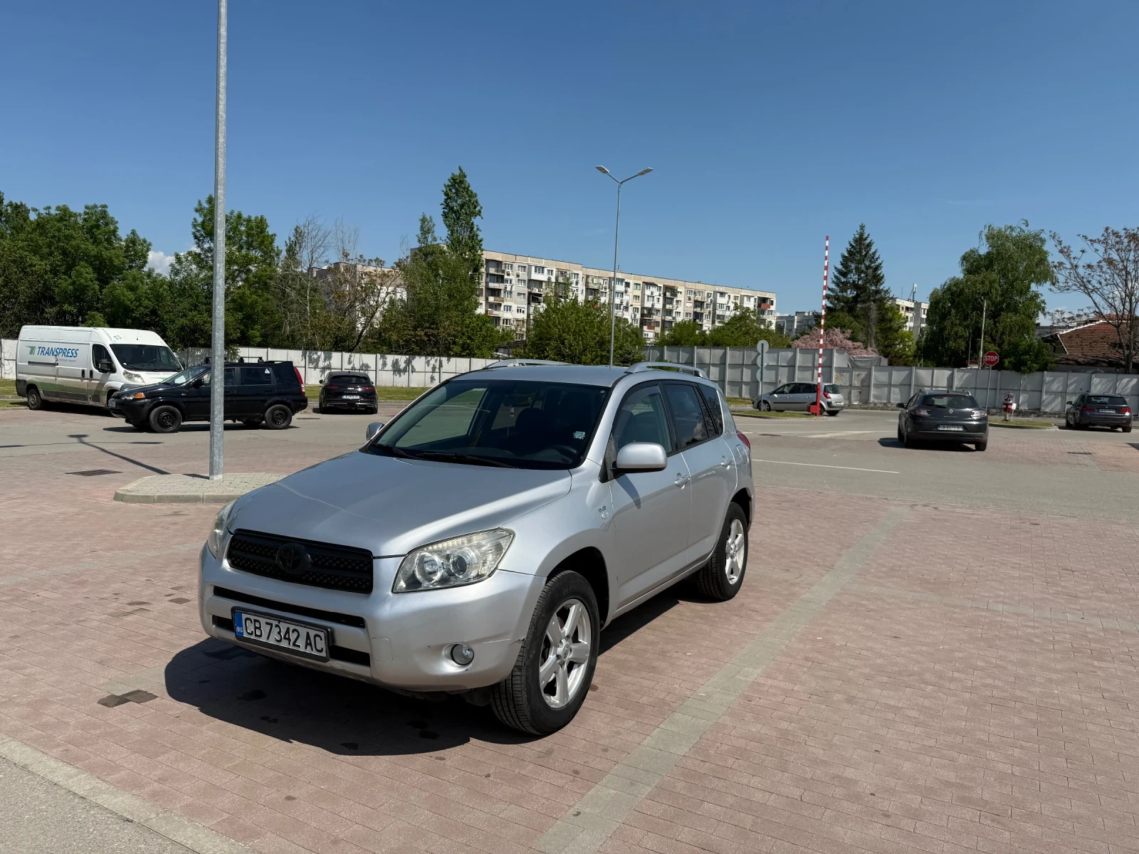 Toyota Rav4 2.2 D4D, снимка 5 - Автомобили и джипове - 54501189