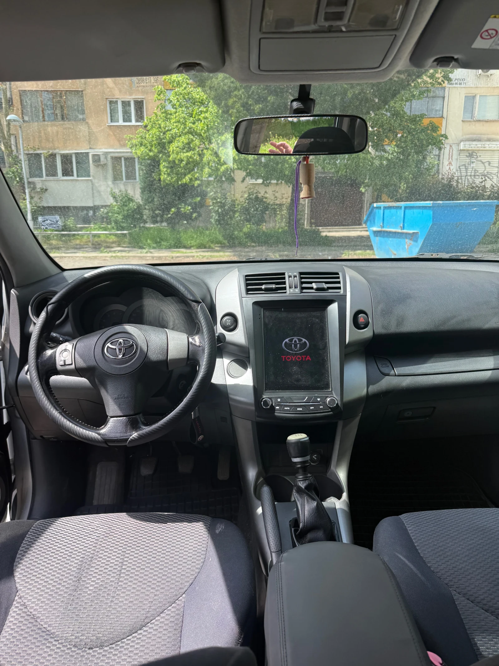Toyota Rav4 2.2 D4D, снимка 8 - Автомобили и джипове - 54501189