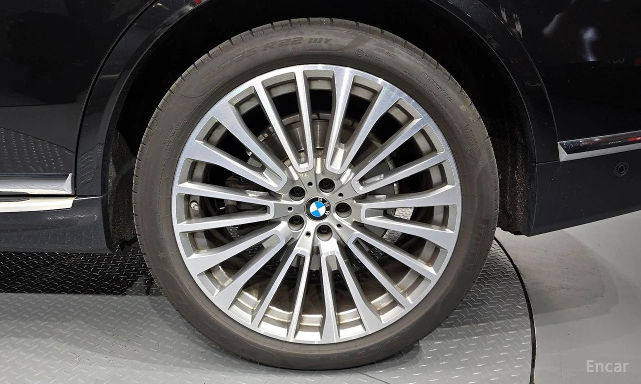 BMW X7 ЛАЗЕРИ * ОБДУХВАНЕ * ДИСТРОНИК * H/K * , снимка 6 - Автомобили и джипове - 55187492
