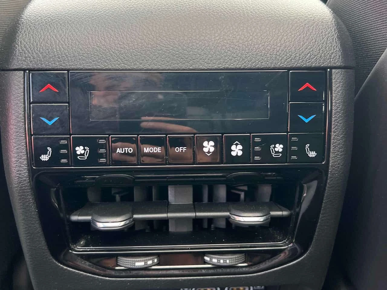 Jeep Grand cherokee Summit Reserve/360/DIS/HUD/H&K/ОБДУХВАНЕ, снимка 11 - Автомобили и джипове - 55670526