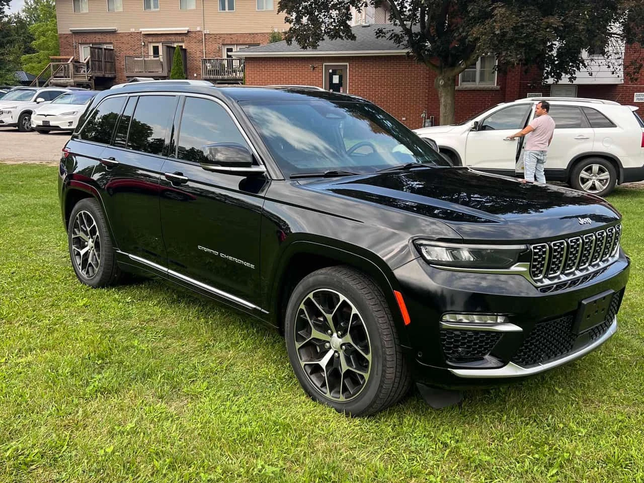 Jeep Grand cherokee Summit Reserve/360/DIS/HUD/H&K/ОБДУХВАНЕ, снимка 16 - Автомобили и джипове - 55670526
