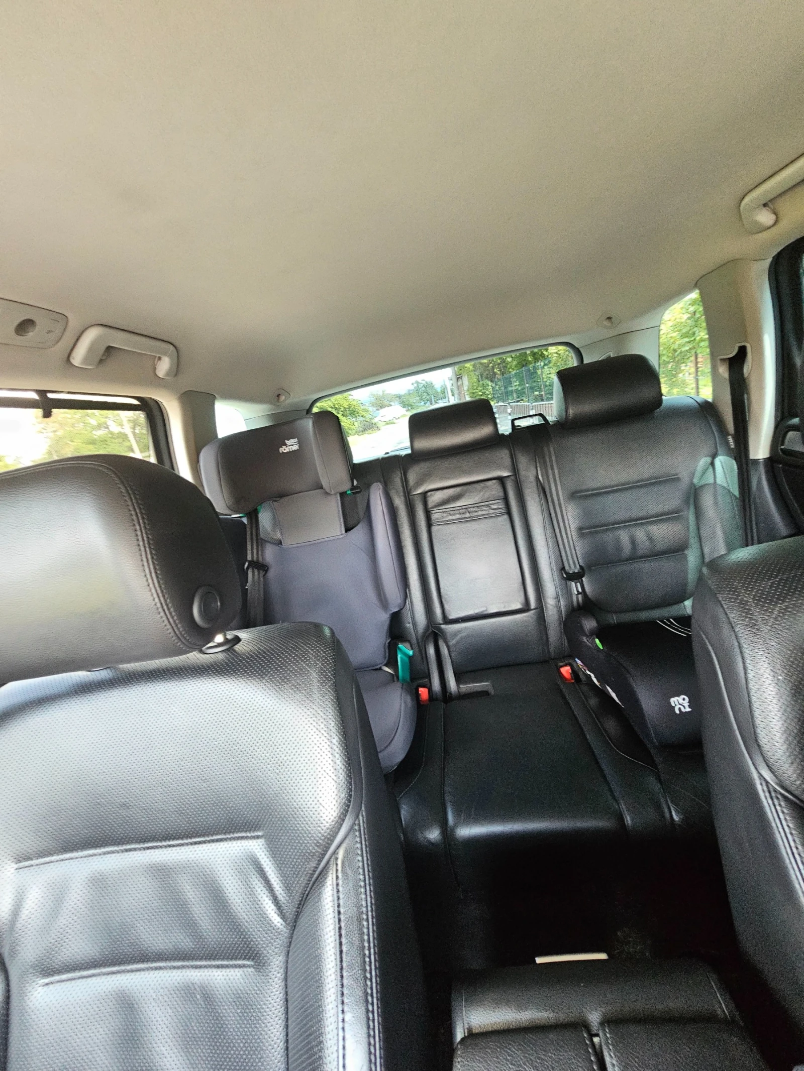 VW Touareg, снимка 11 - Автомобили и джипове - 55683369