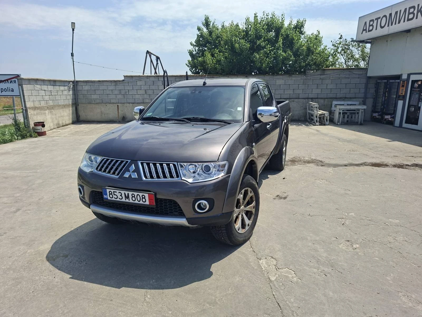 Mitsubishi L200