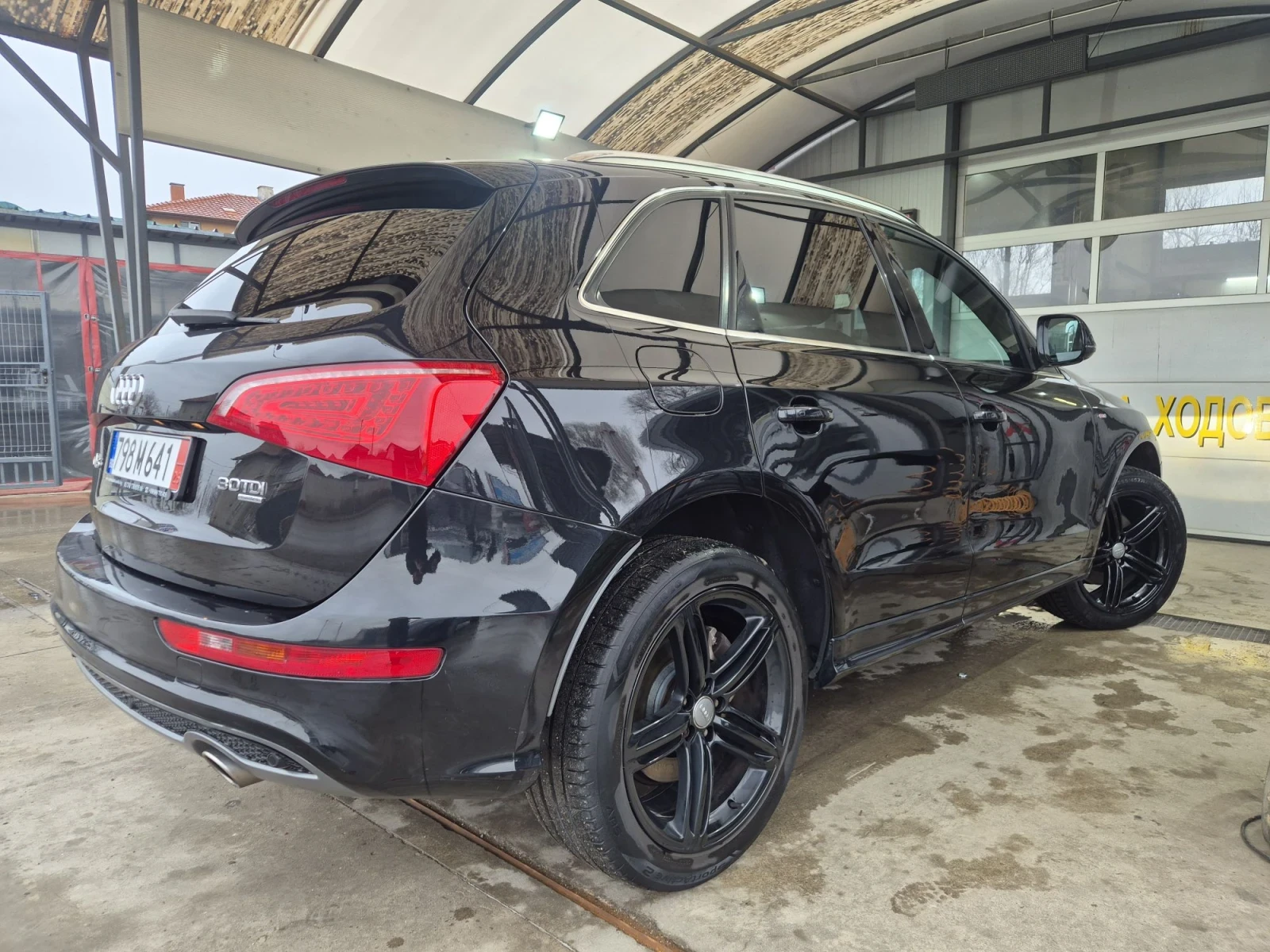 Audi Q5 3.0TDI Qattro S-Line Distronik, снимка 5 - Автомобили и джипове - 56019773