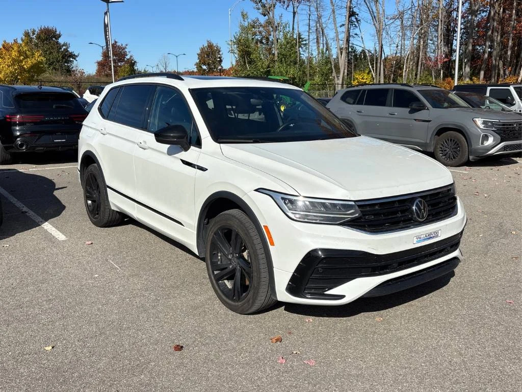 VW Tiguan R-Line Black Edition * CARFAX* ����� �� ���������� | Mobile.bg � ����������� 3