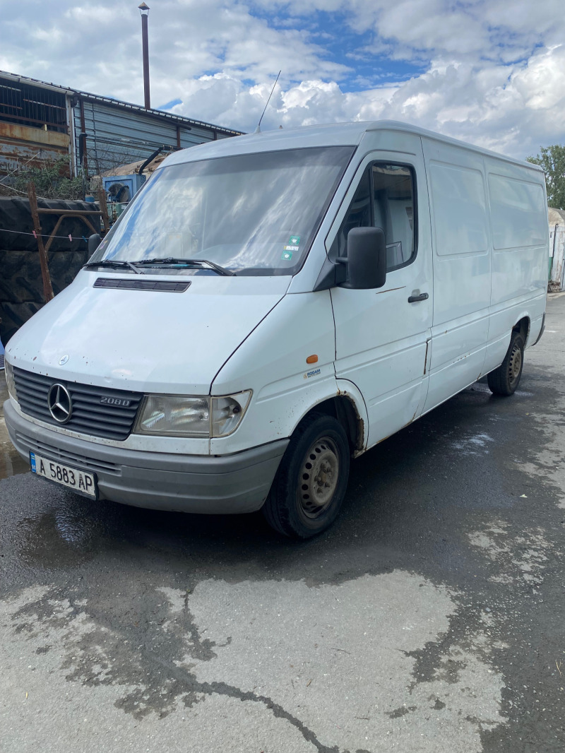 Mercedes-Benz Sprinter 208, снимка 2 - Бусове и автобуси - 46291416