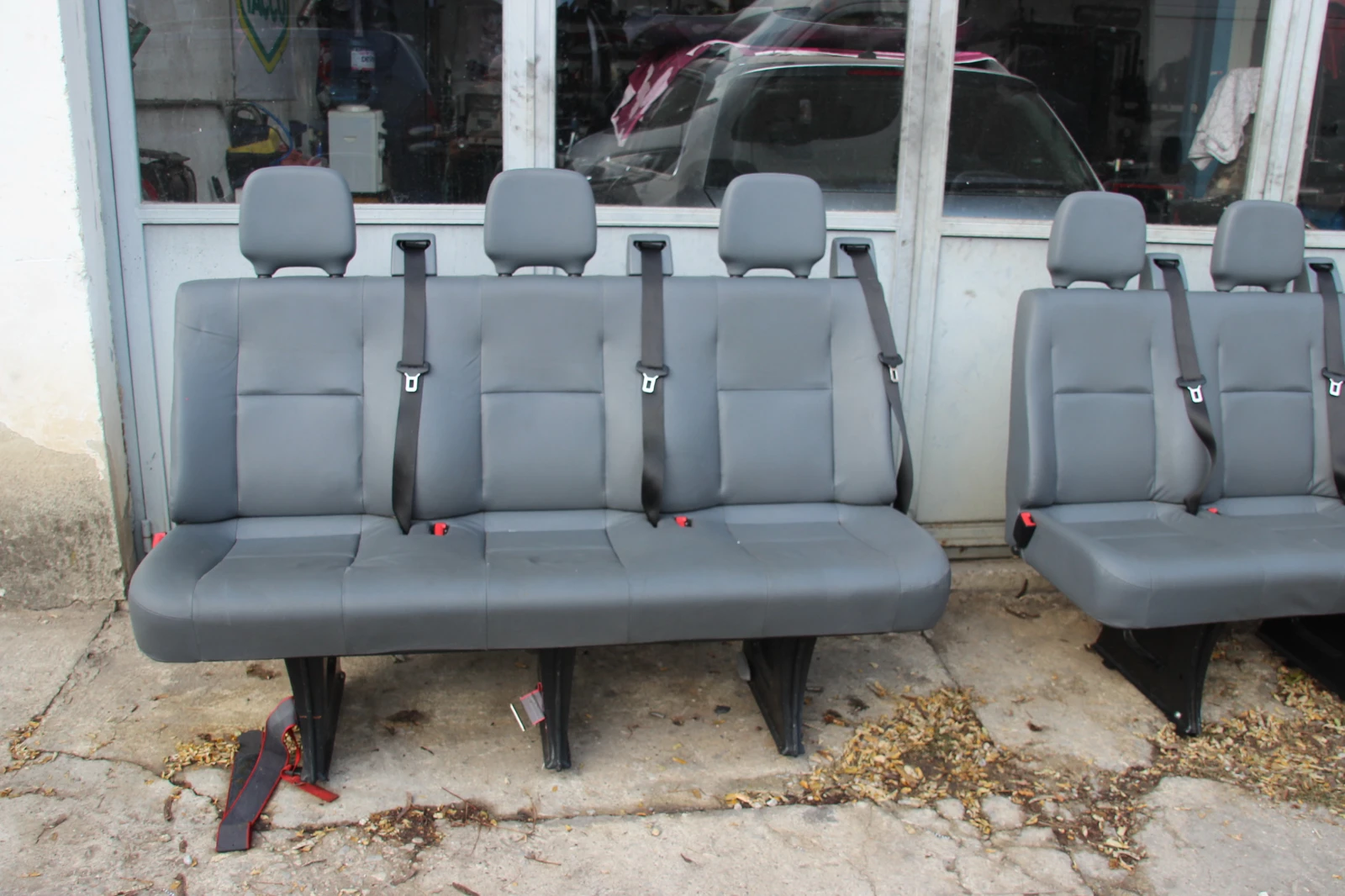         2006 .  2    | Mobile.bg   2