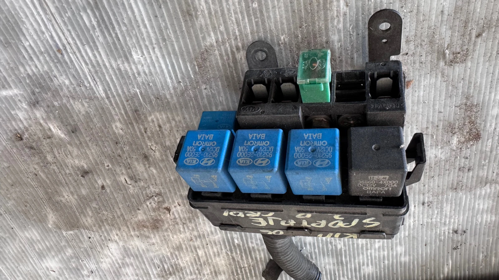 ��������� ����� (������� ����� BSI / BSM ) �� Kia Sportage - 91490-2E000 | Mobile.bg � ����������� 1