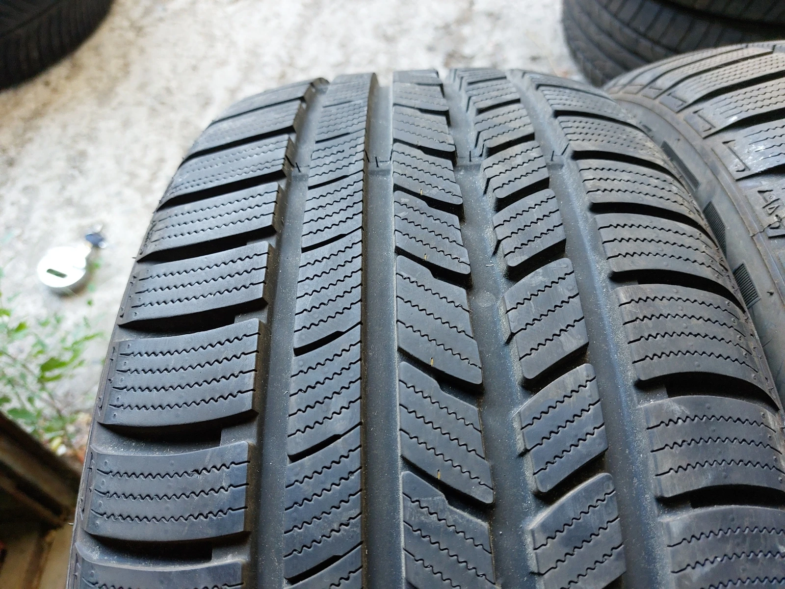  245/45R18 | Mobile.bg   4