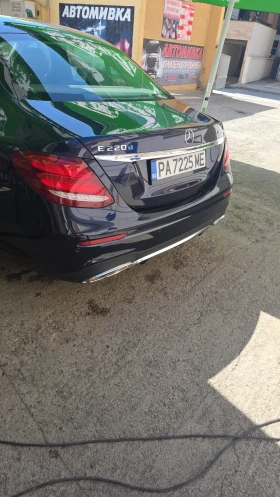 ����� �� �������� �� Mercedes-Benz E 220