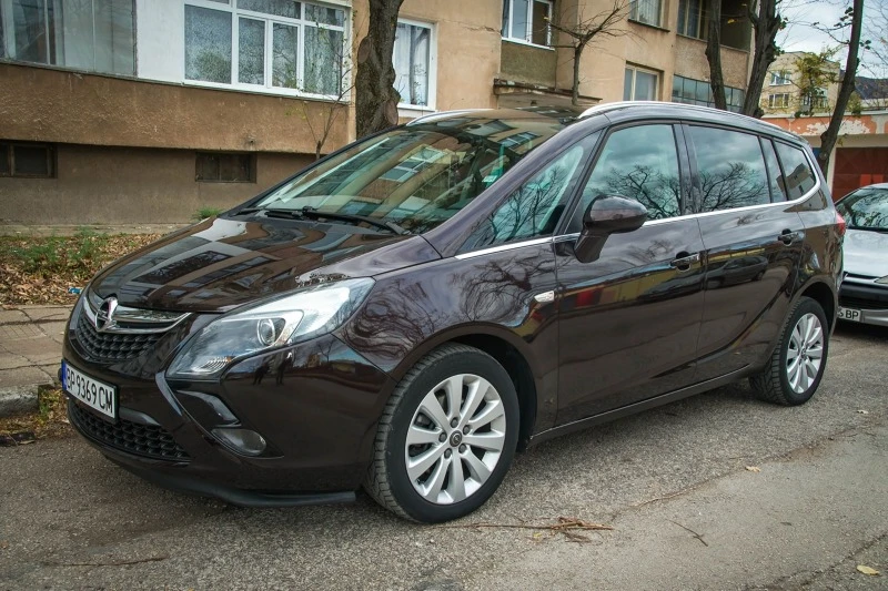 Opel Zafira, снимка 2 - Автомобили и джипове - 47005608