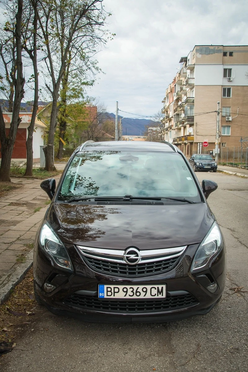 Opel Zafira, снимка 1 - Автомобили и джипове - 47005608