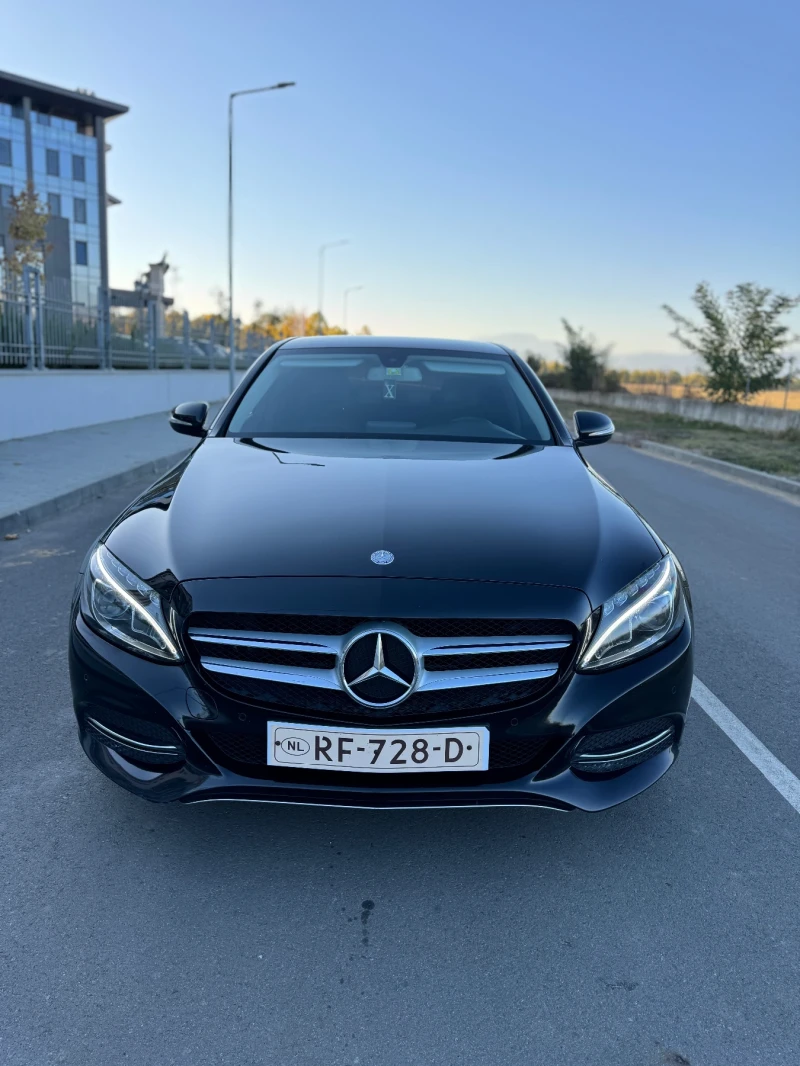 Mercedes-Benz C 220 Avangarde, снимка 2 - Автомобили и джипове - 47685230