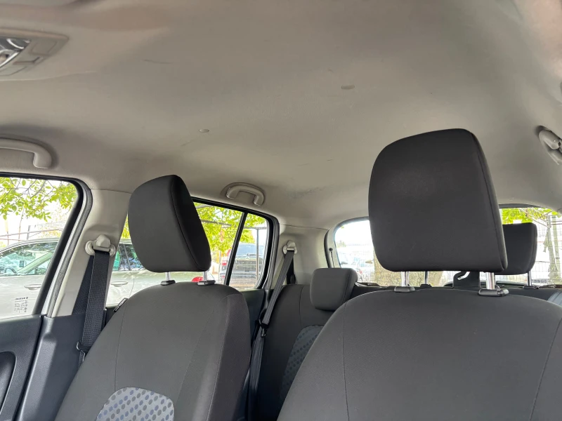 Suzuki Celerio 1.0i, снимка 15 - Автомобили и джипове - 50254369