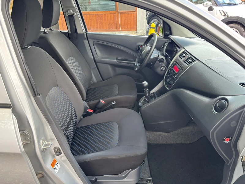 Suzuki Celerio 1.0i, снимка 10 - Автомобили и джипове - 50254369