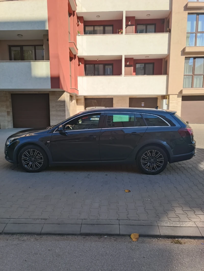 Opel Insignia, снимка 3 - Автомобили и джипове - 52403722