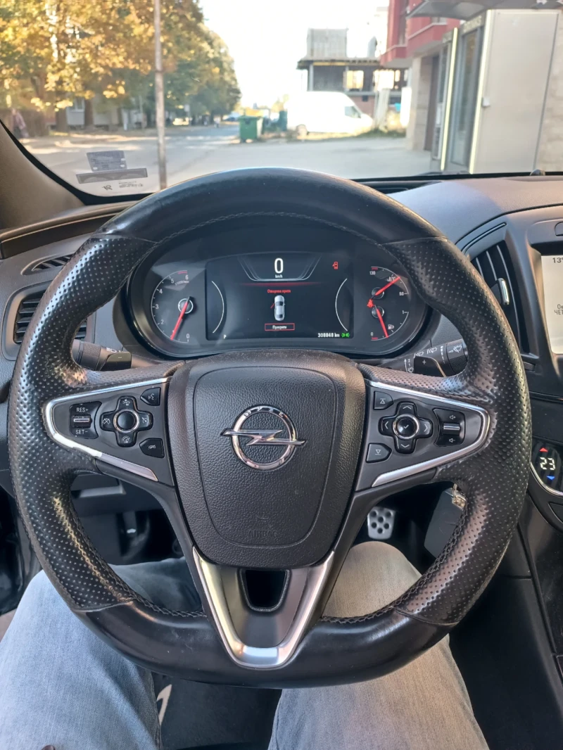 Opel Insignia, снимка 6 - Автомобили и джипове - 52403722