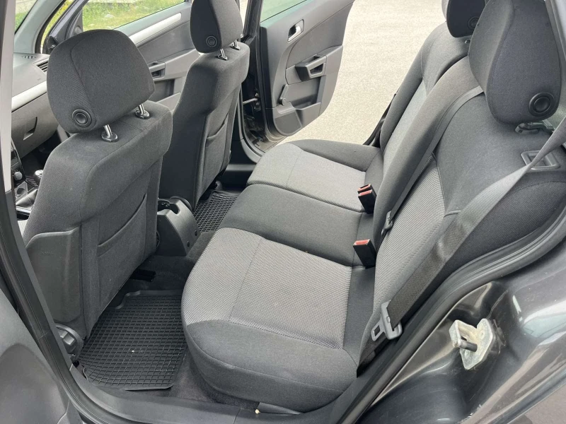 Opel Astra FACE 1.4I 90кс EURO 4 ECO FLEX АВТОПИЛОТ, снимка 8 - Автомобили и джипове - 51913223