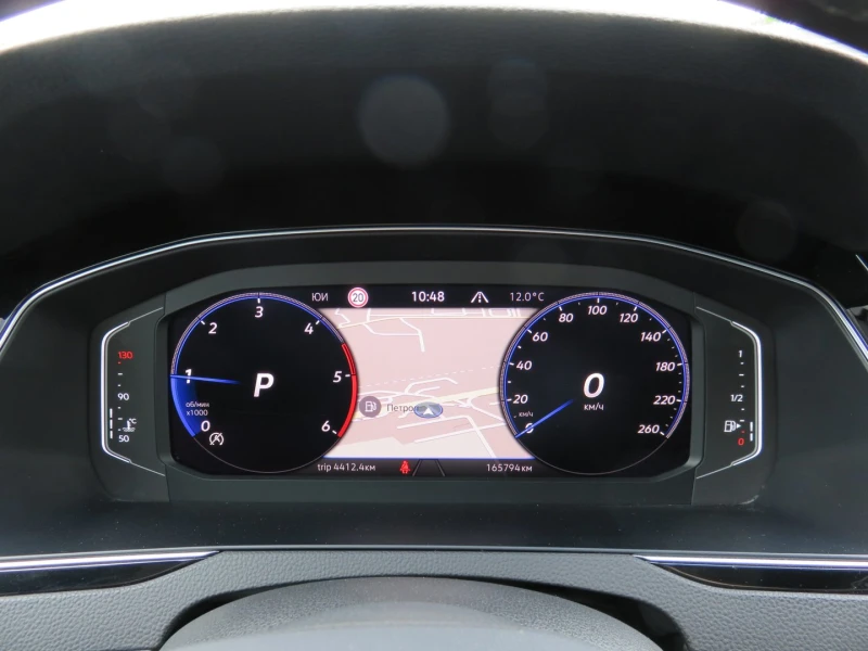 VW Passat 2.0TDI SCR 4MOT DSG, снимка 9 - Автомобили и джипове - 52414782