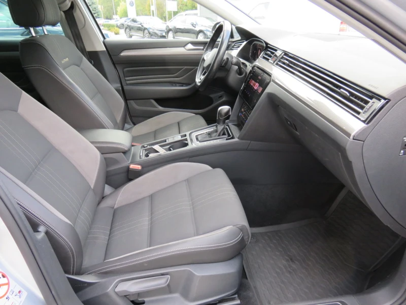 VW Passat 2.0TDI SCR 4MOT DSG, снимка 5 - Автомобили и джипове - 52414782
