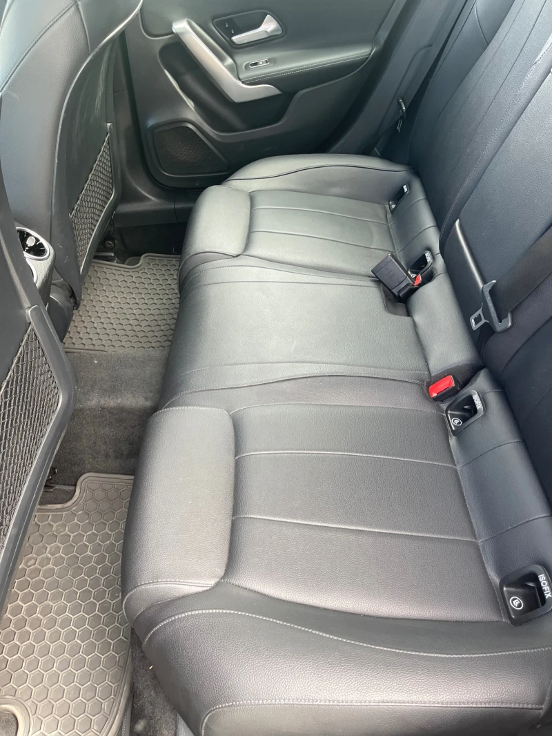 Mercedes-Benz A 250 4MATIC AMG Line , снимка 4 - Автомобили и джипове - 52623290