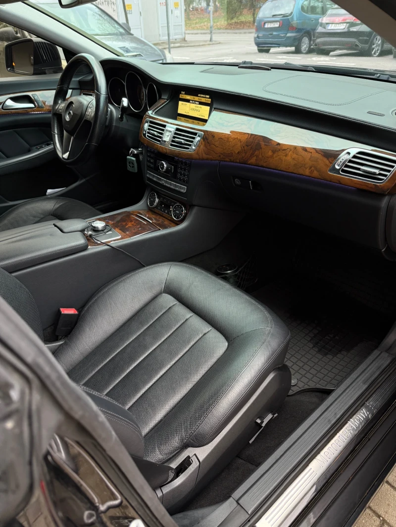 Mercedes-Benz CLS 350, снимка 10 - Автомобили и джипове - 52695773