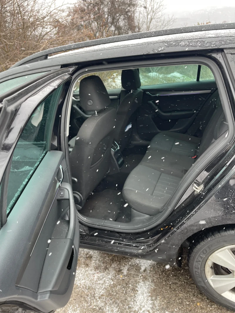 Skoda Octavia 1.5 G-Tech Метан, снимка 7 - Автомобили и джипове - 53061774