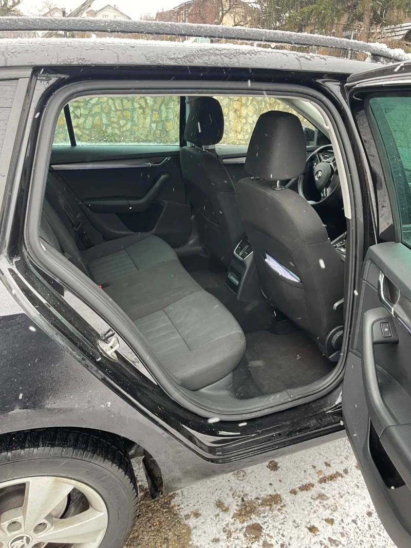 Skoda Octavia 1.5 G-Tech Метан, снимка 6 - Автомобили и джипове - 53061774