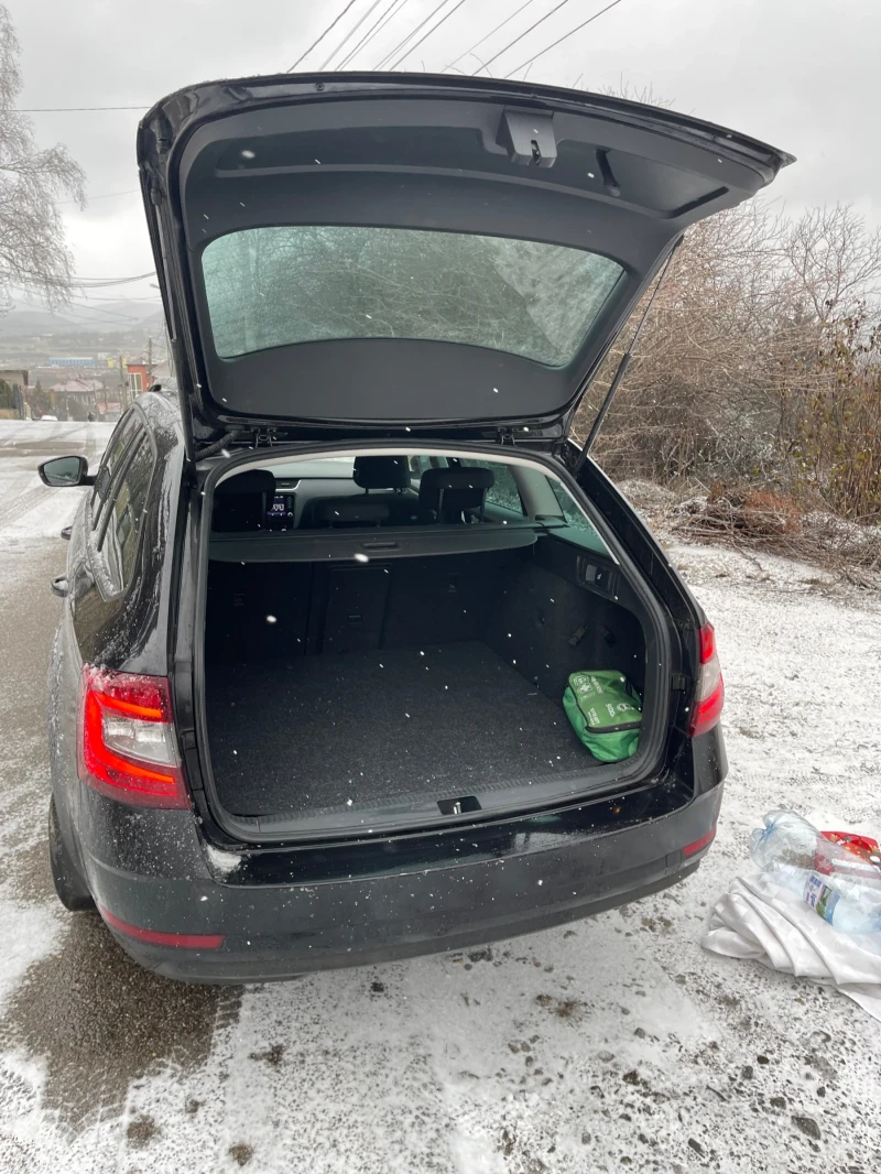 Skoda Octavia 1.5 G-Tech Метан, снимка 8 - Автомобили и джипове - 53061774