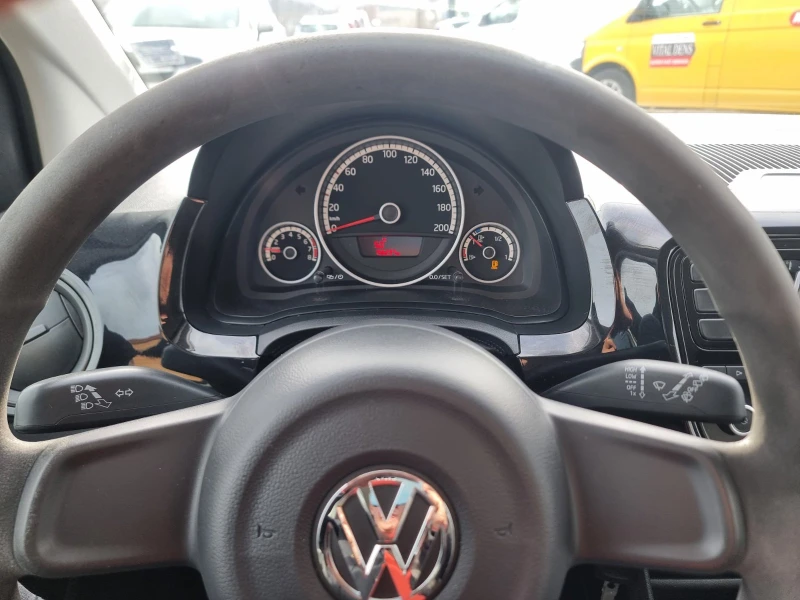 VW Up 1.0 ECOUP CNG КЛИМАТИК, снимка 12 - Автомобили и джипове - 53221318