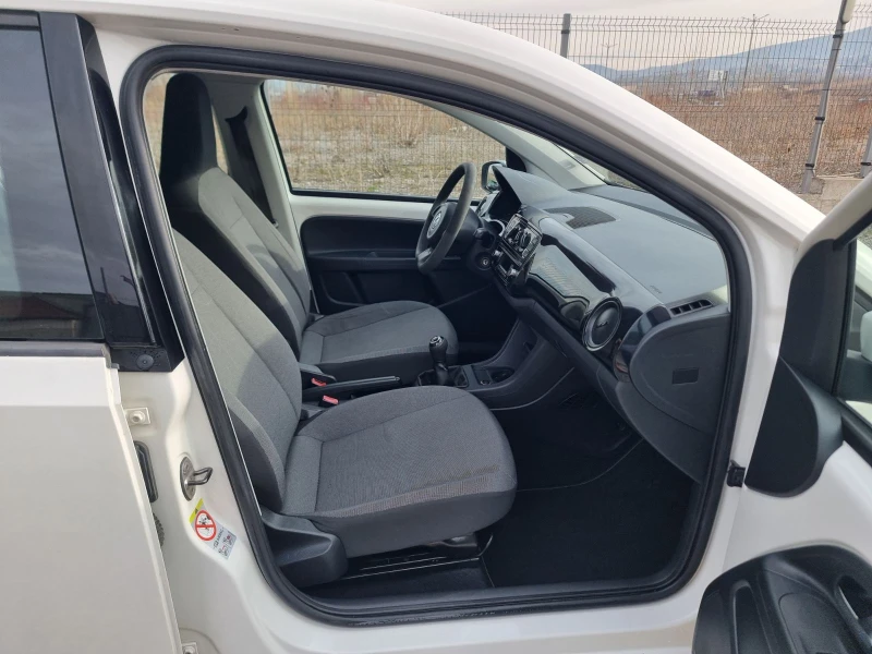 VW Up 1.0 ECOUP CNG КЛИМАТИК, снимка 9 - Автомобили и джипове - 53221318