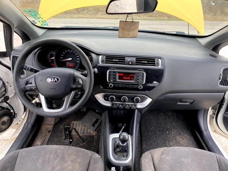 Kia Rio 1.2i , снимка 8 - Автомобили и джипове - 34285817