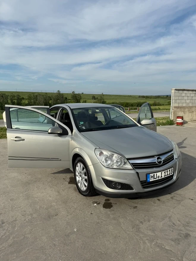 Opel Astra - 4400 лв. - 69973262 | Car24.bg