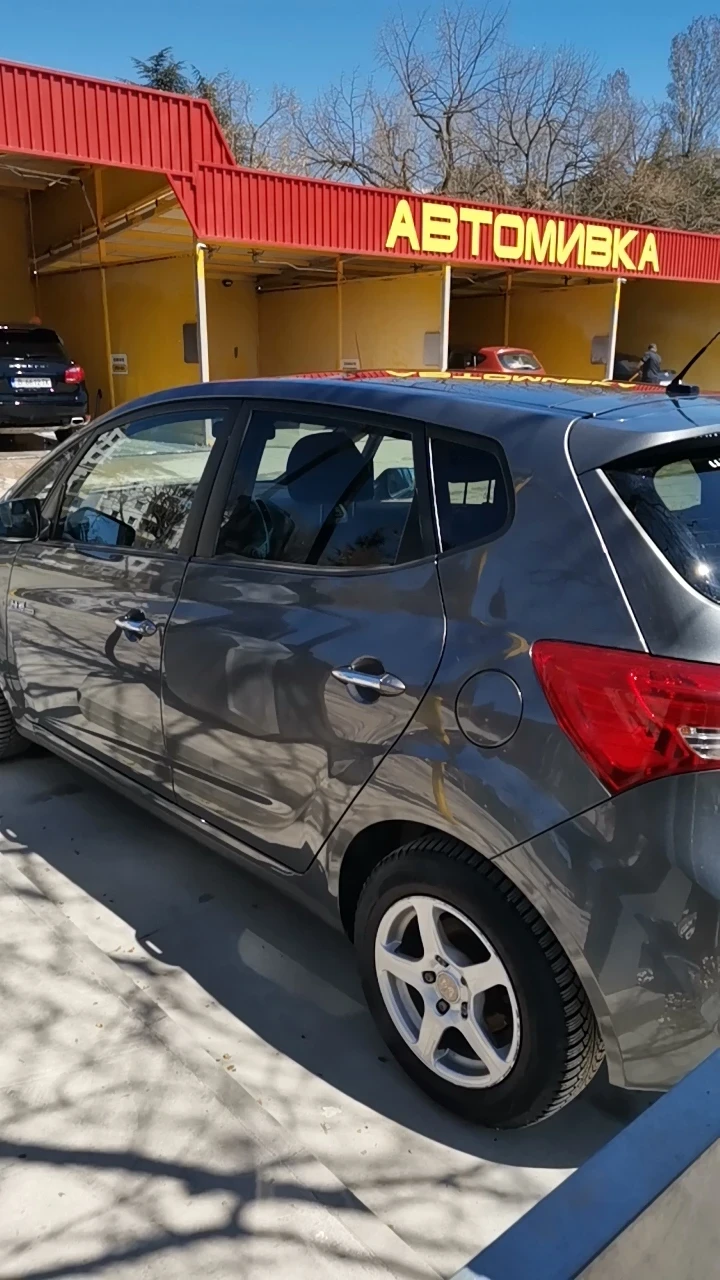 Hyundai Ix20, снимка 5 - Автомобили и джипове - 54113040